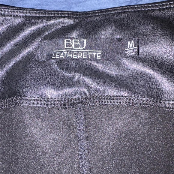 BBJ Los Angeles women’s Pants, M, Black Pleather Faux Leather Leggings Pull on - Picture 2 of 8